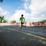 Plan treningowy na dystans sprint w triathlonie: Kluczowe elementy i strategie treningowe